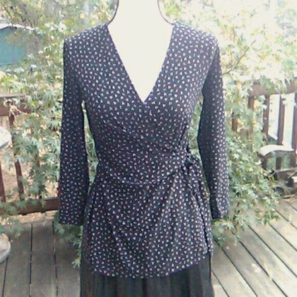 Anne Klein Black and White Wrap Top - Picture 6 of 10